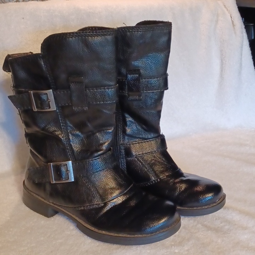 Skechers boots women's size 7.5  black boots